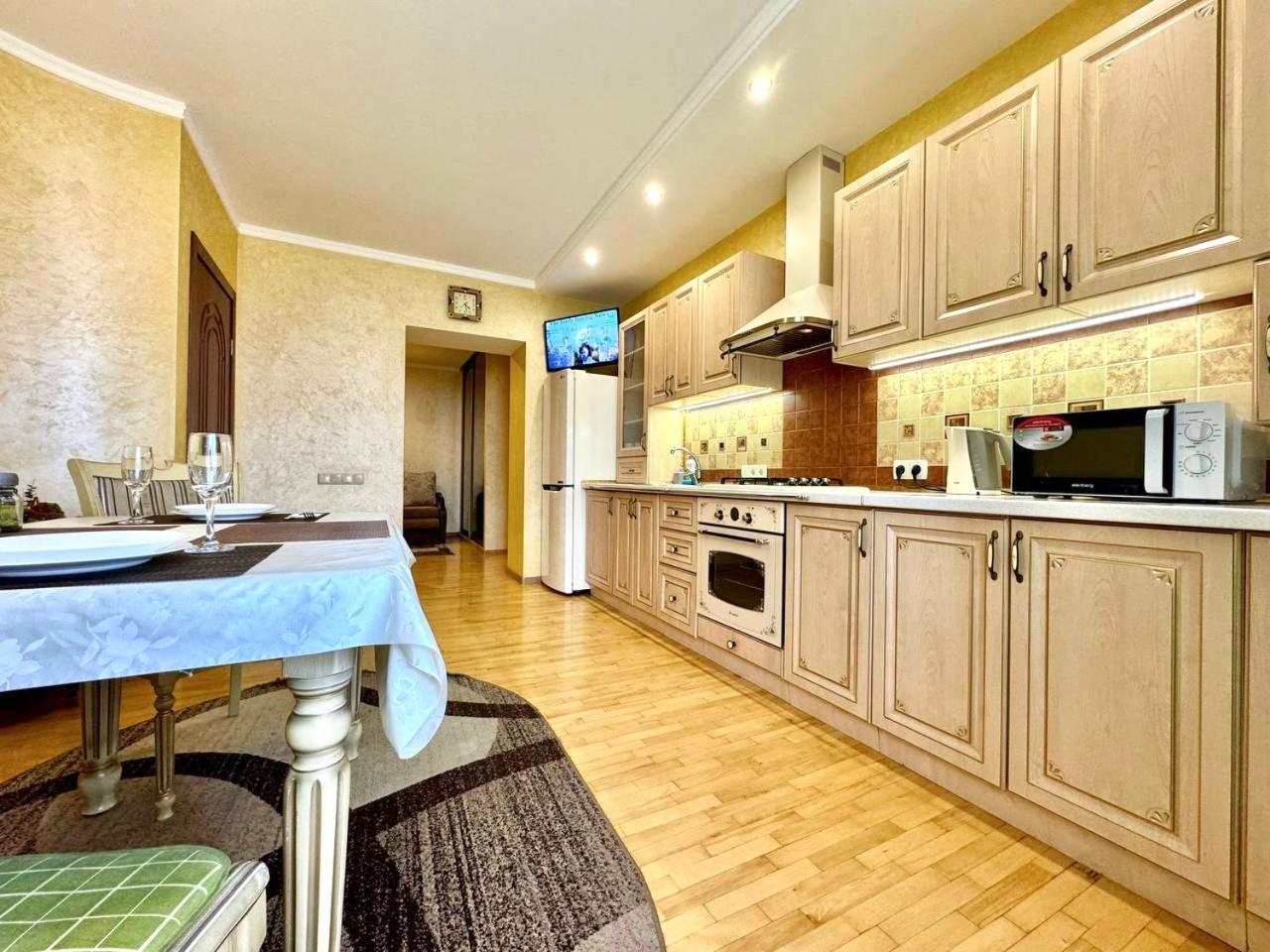 Apartpoltava Вишукані Просторі Апартаменти, Аграрний Університет, Звітна Документація Exterior photo